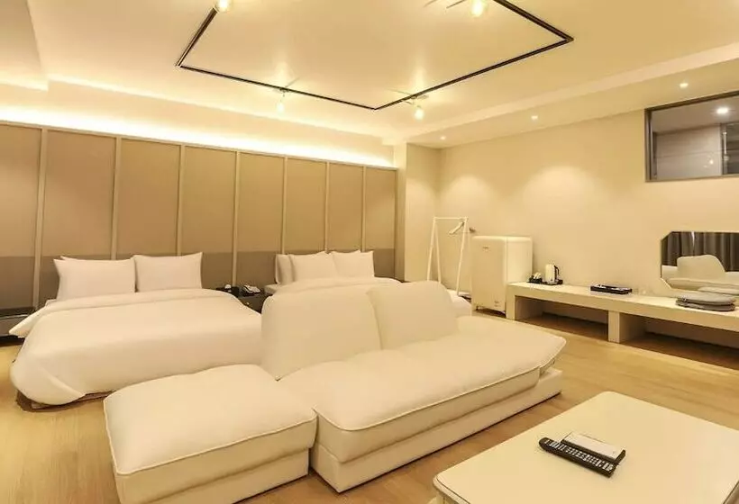 Gyeongju H Avenue Hotel Bulguksa