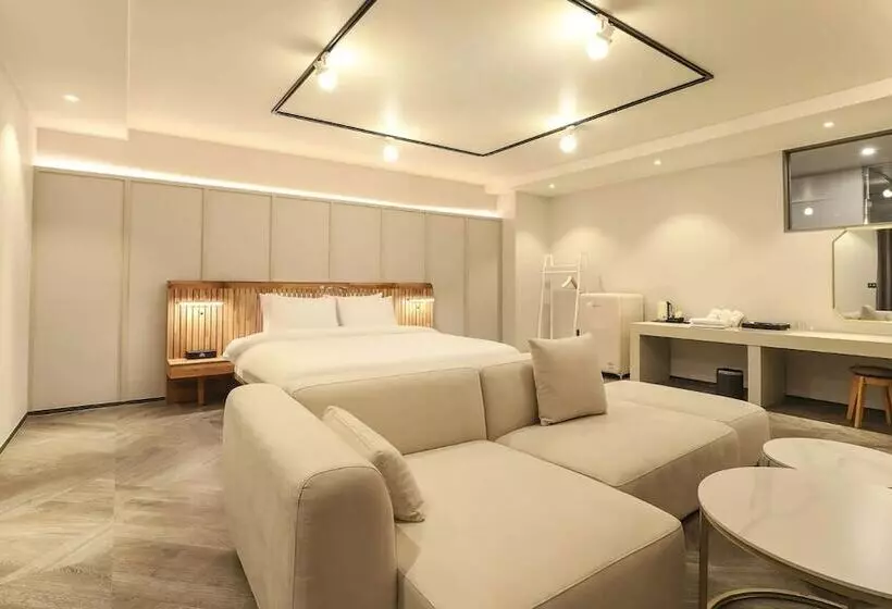 Gyeongju H Avenue Hotel Bulguksa