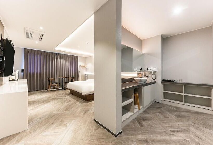 Gyeongju H Avenue Hotel Bulguksa