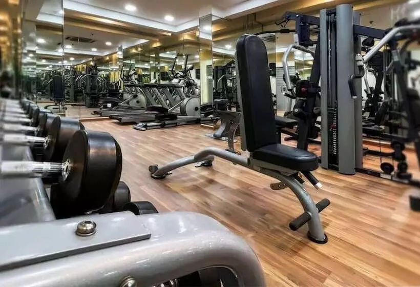 هتل Capital O 126 Manama Tower