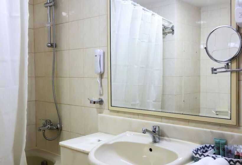 هتل Capital O 126 Manama Tower