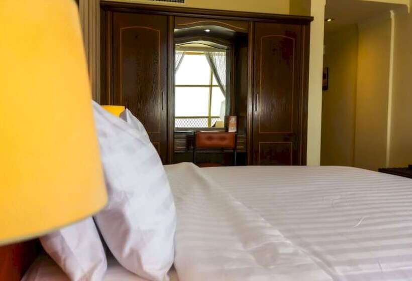 هتل Capital O 126 Manama Tower