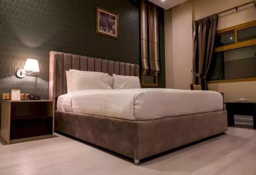 هتل Capital O 126 Manama Tower