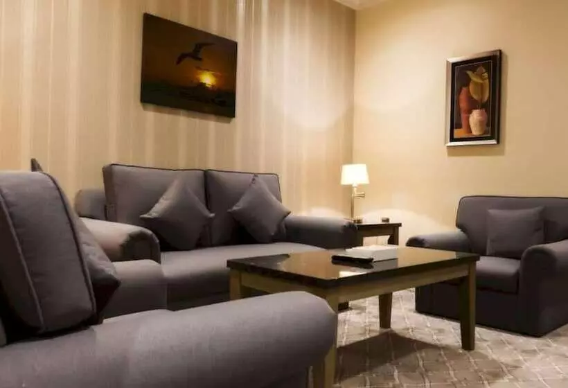 هتل Capital O 126 Manama Tower