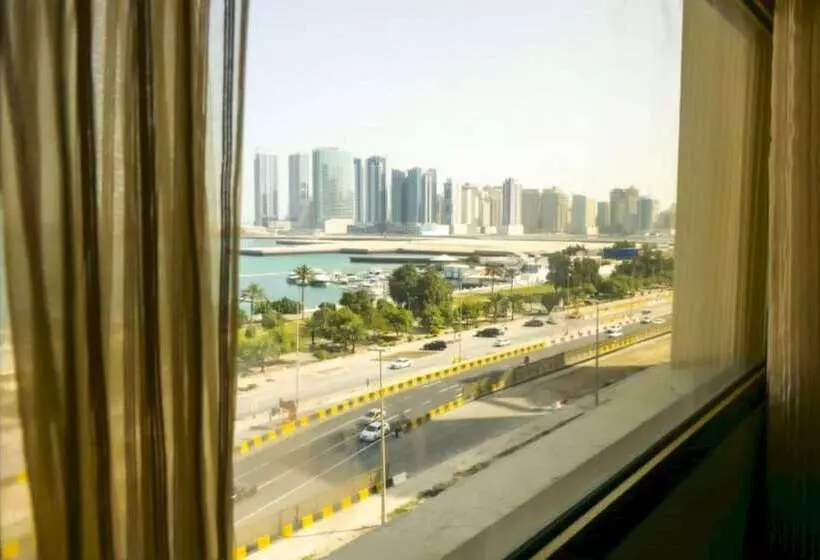 هتل Capital O 126 Manama Tower