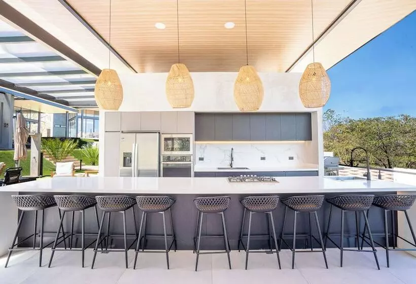 هتل Epic Tamarindo Boutique