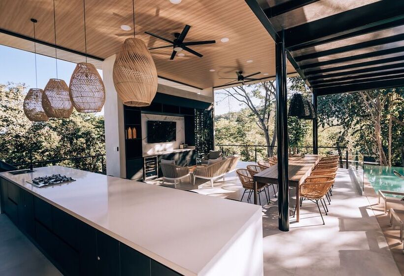 هتل Epic Tamarindo Boutique