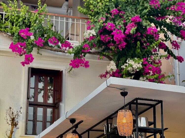 ホテル Kalkan Port