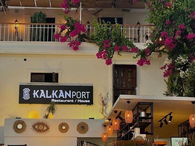 ホテル Kalkan Port