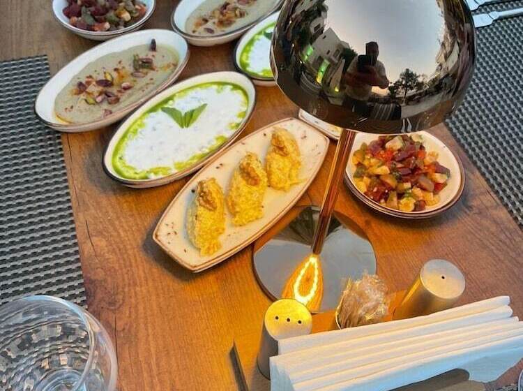 ホテル Kalkan Port