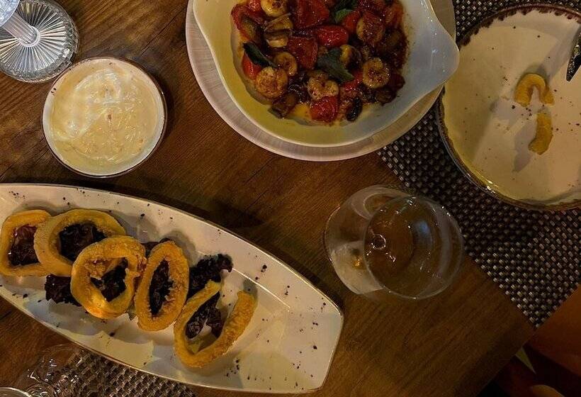 ホテル Kalkan Port