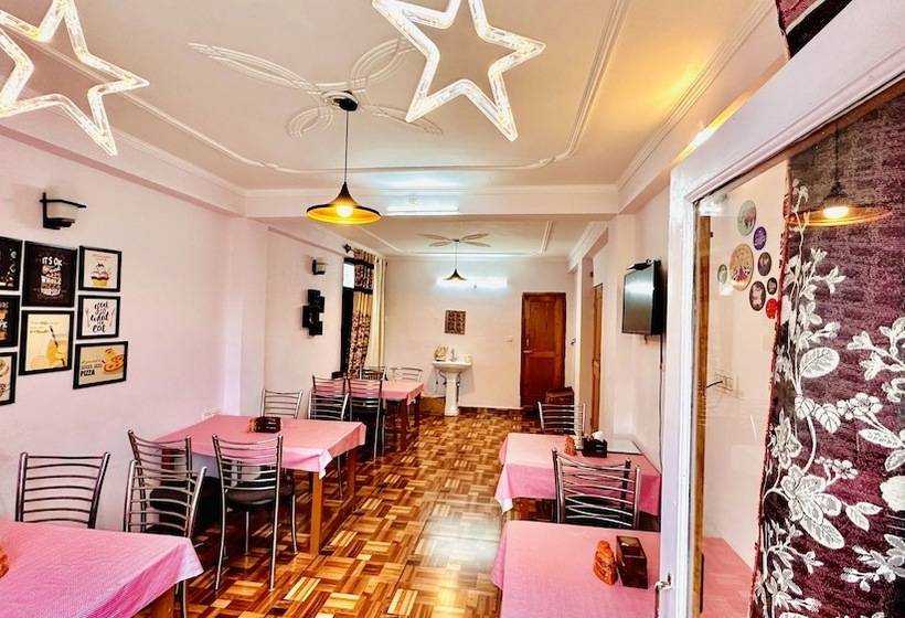 هتل Manu Vatika Manali