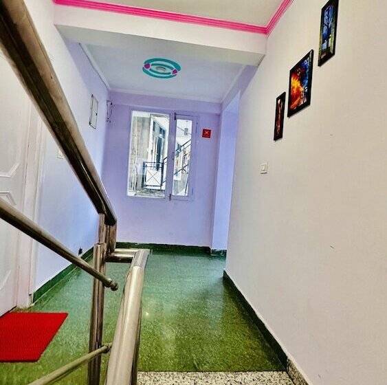 هتل Manu Vatika Manali