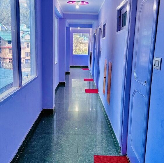 هتل Manu Vatika Manali