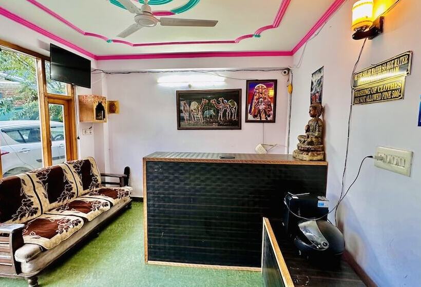 هتل Manu Vatika Manali