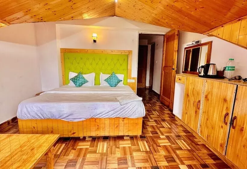 ホテル Manu Vatika Manali