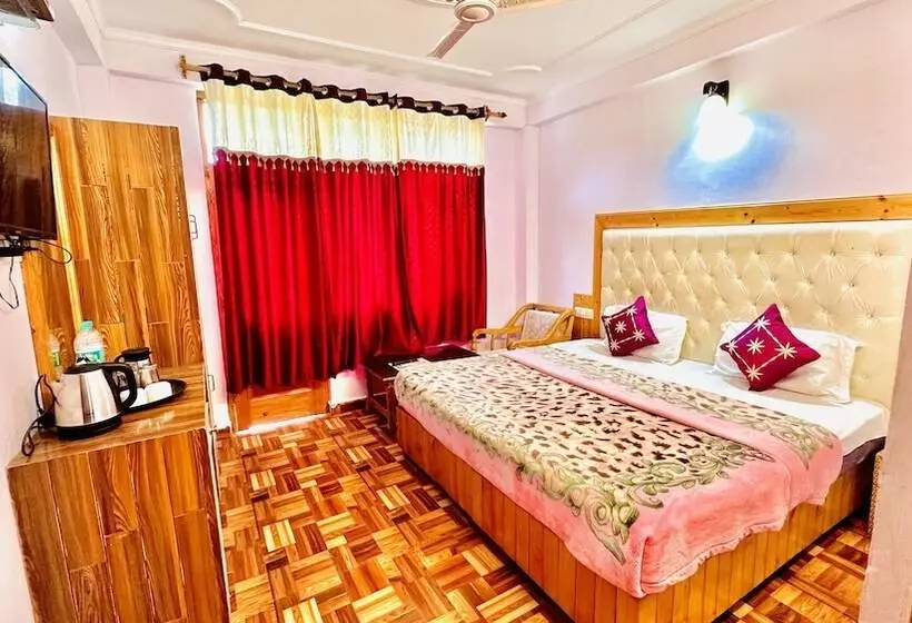 ホテル Manu Vatika Manali