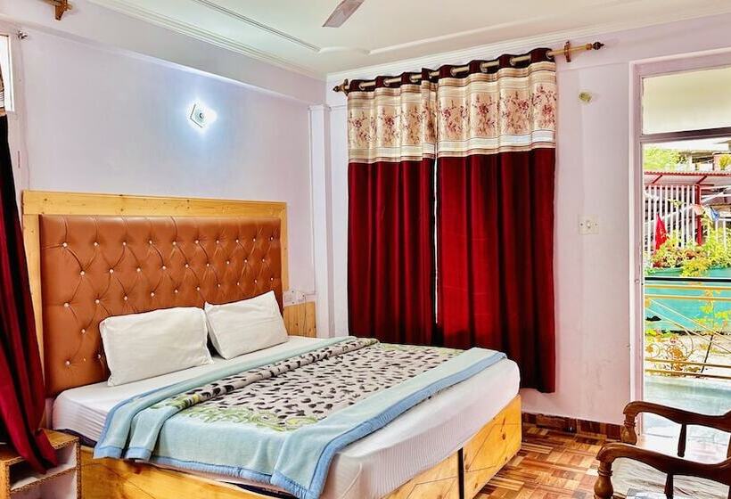 هتل Manu Vatika Manali