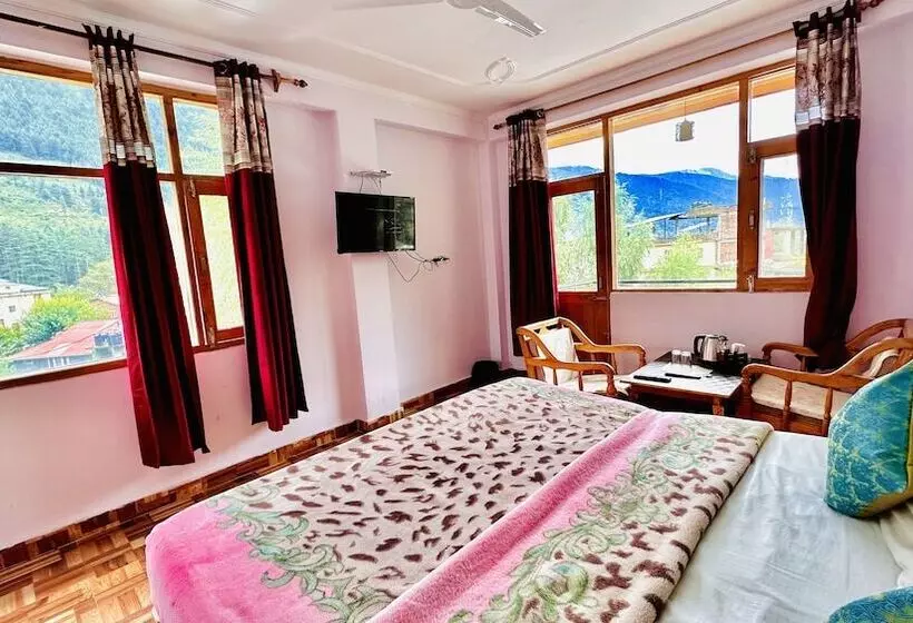 ホテル Manu Vatika Manali