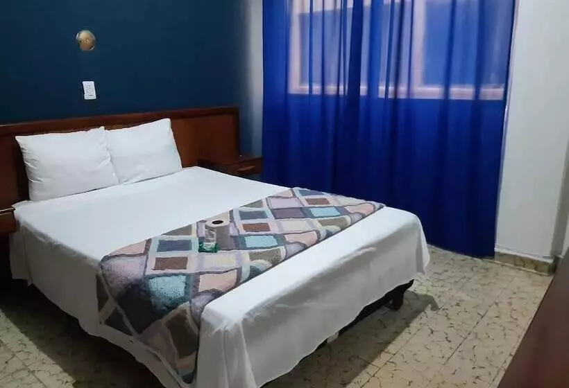 Hotelli Narváez Classic