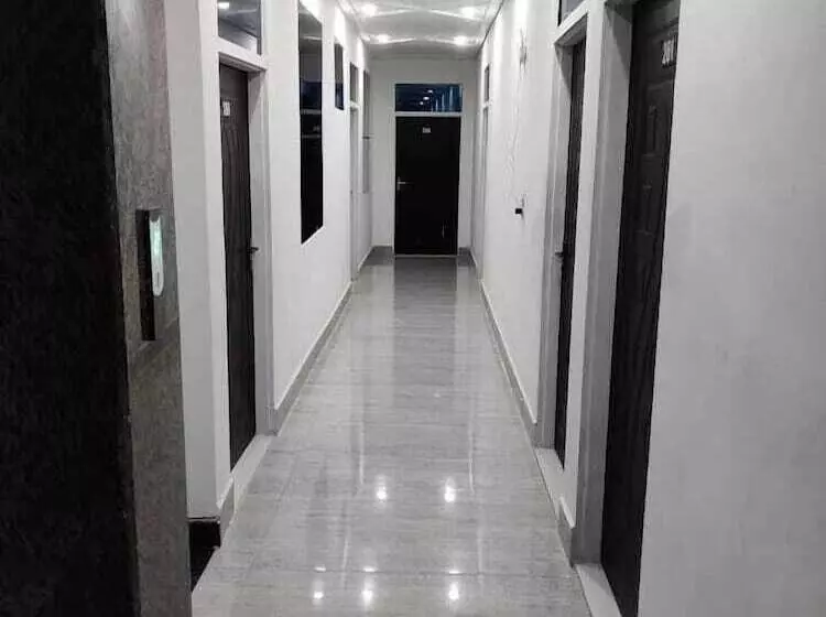 ホテル Pancham Palace