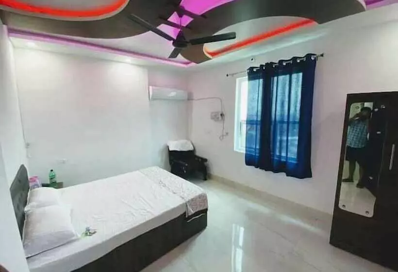 ホテル Pancham Palace