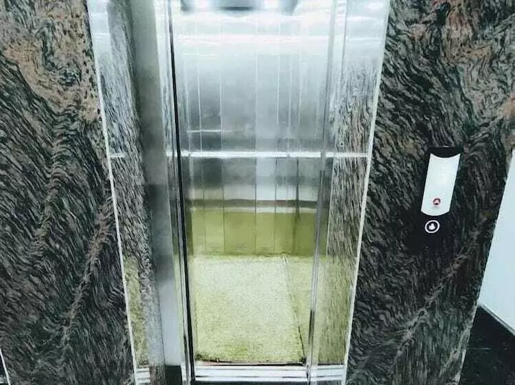 ホテル Pancham Palace