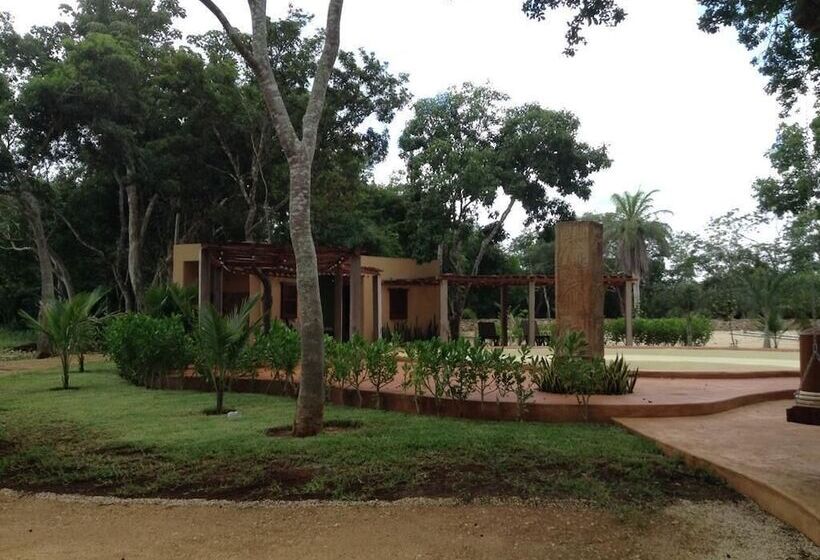 Xuux Peek Hotel Ecoturístico