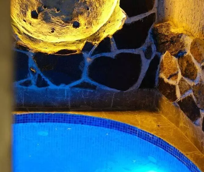 Aşk ı Nare Cave Hotel Swimming Pool & Spa
