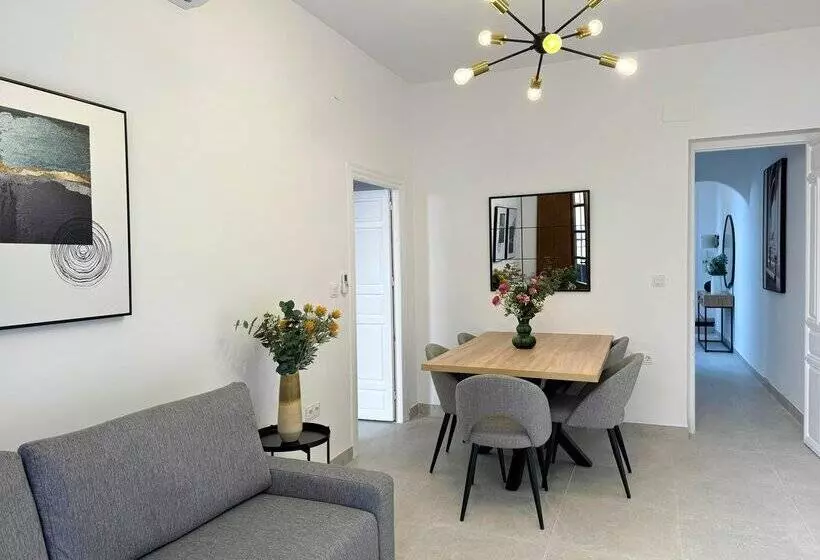 Apartamentos Plaza San Agustin 3000