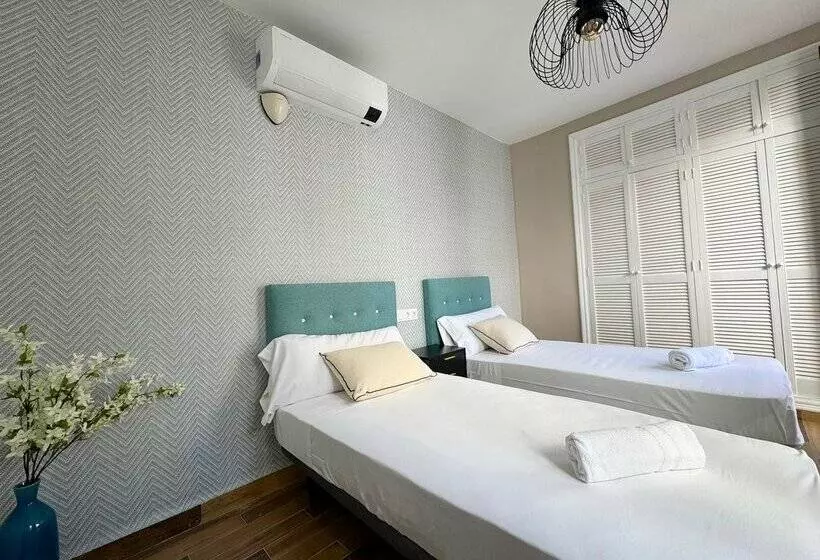 Apartamentos Plaza San Agustin 3000