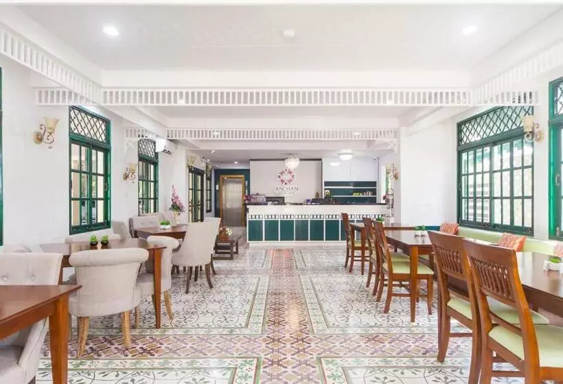 Anchan Laguna Hotel โรงแรมอัญชันลากูน่า