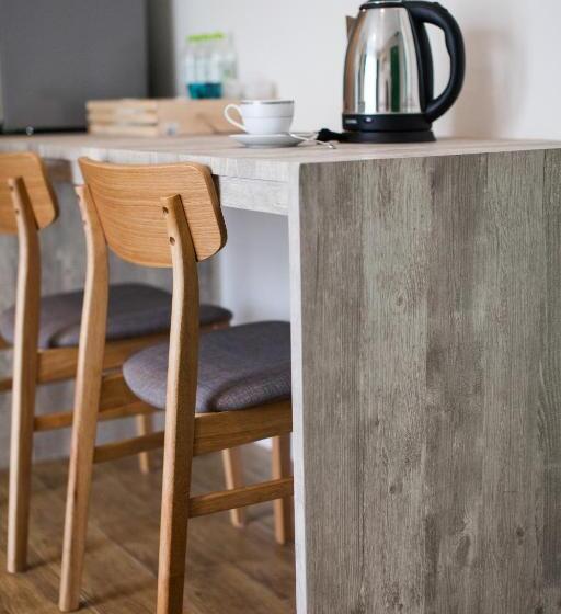 Anchan Laguna Hotel โรงแรมอัญชันลากูน่า