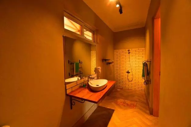 هتل Boulevard Inn Mt Meru
