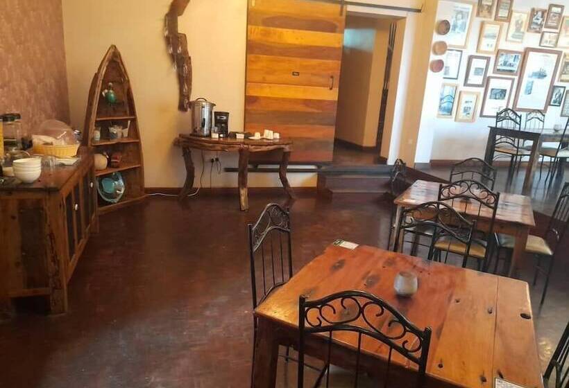 Отель Boulevard Inn Mt Meru