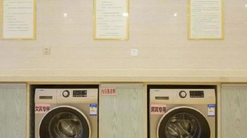 Vienna Hotel Guangxi Liuzhou Xijiang Vientiane City