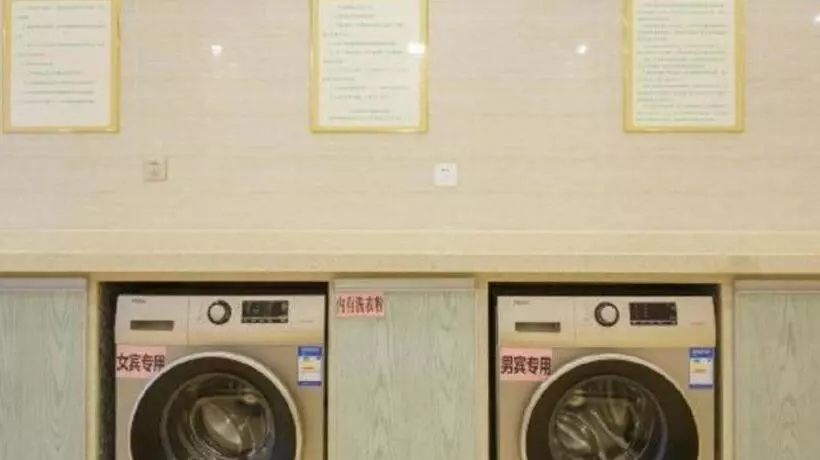 Vienna Hotel Guangxi Liuzhou Xijiang Vientiane City