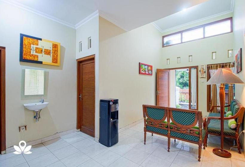 فندق Ndalem Timoho