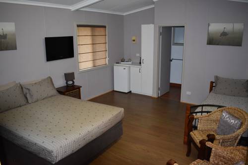 Parry Creek Farm Tourist Resort And Caravan Park