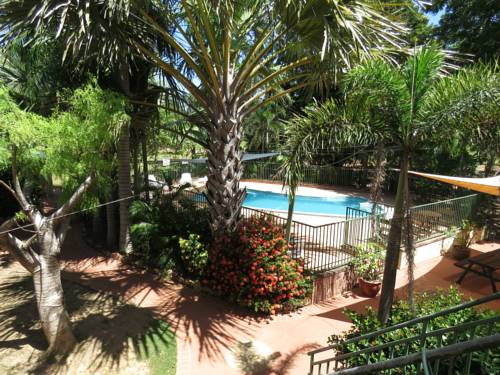 Parry Creek Farm Tourist Resort And Caravan Park