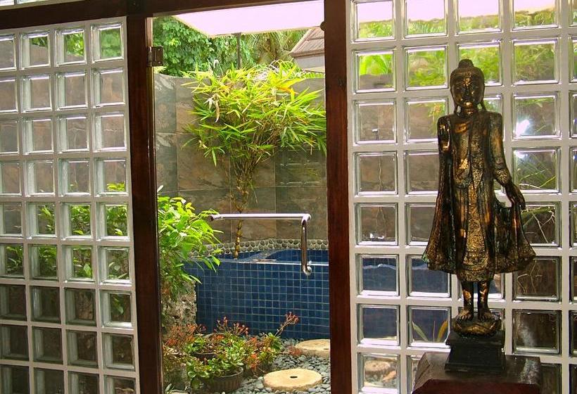 אתר נופש Nine Degrees North Pavilion