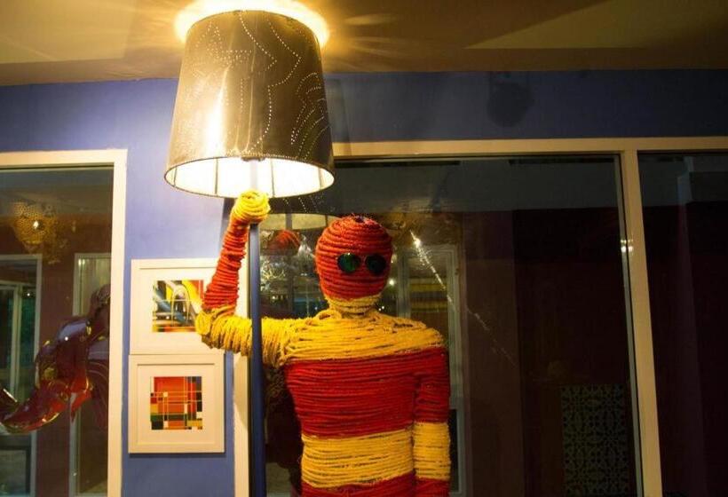 Общежитие Non Nid Non Noi Design Residence