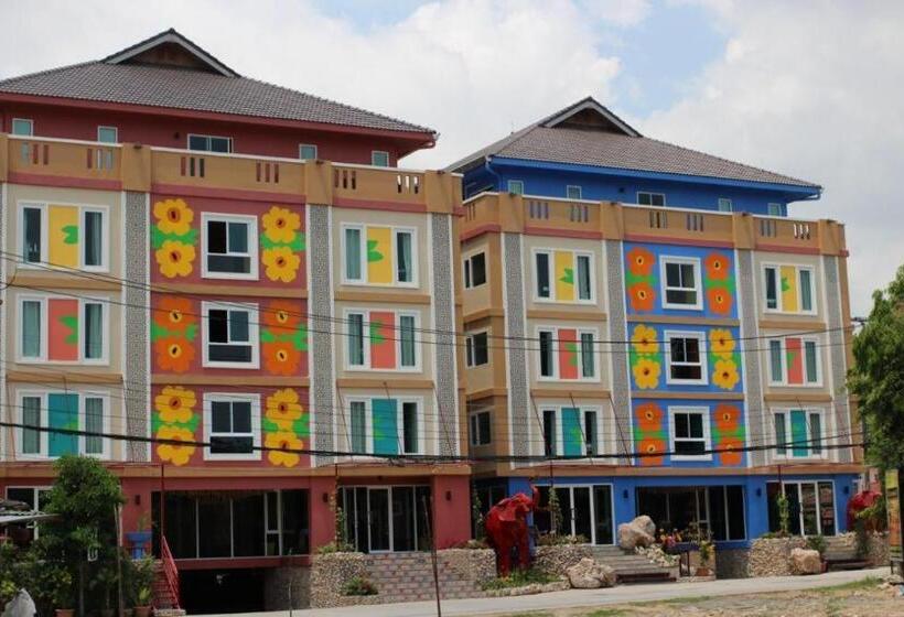 Общежитие Non Nid Non Noi Design Residence