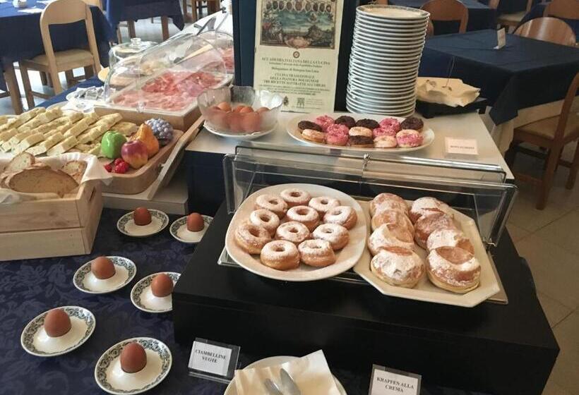 G&d Hotel Deanna Golf