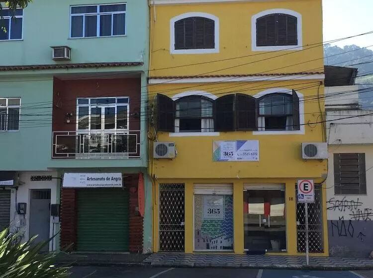 365 Hostel