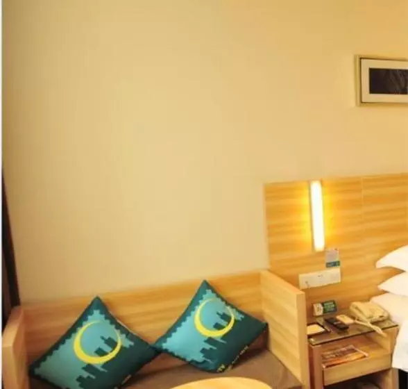 Hotelli City Comfort Inn Zhengzhou Lvcheng Square Metro Station