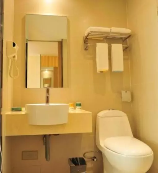 Hotelli City Comfort Inn Zhengzhou Lvcheng Square Metro Station