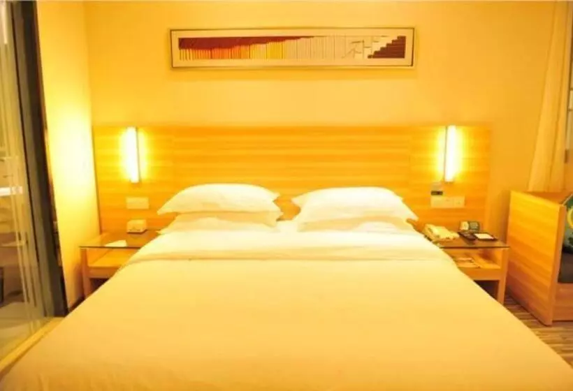 Hotelli City Comfort Inn Zhengzhou Lvcheng Square Metro Station