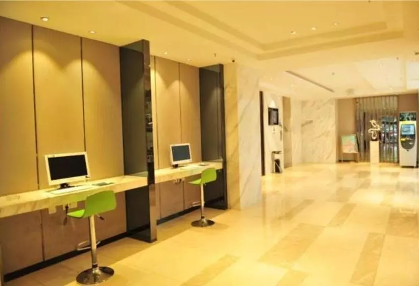 Hotelli City Comfort Inn Zhengzhou Lvcheng Square Metro Station