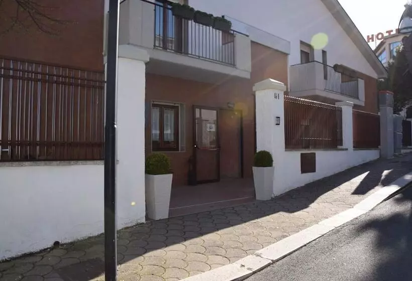 هتل Dei Cappuccini